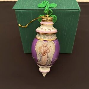 Symphony of Angels 1998 Tranquility Porcelain Ornament, beautiful purple (mlb)